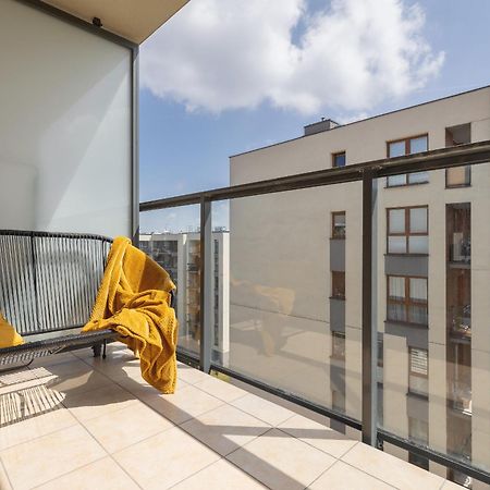 Przytulny Apartament Na Wroclawskiej Z Parkingiem W Krakowie By Noclegi Renters Eksteriør billede